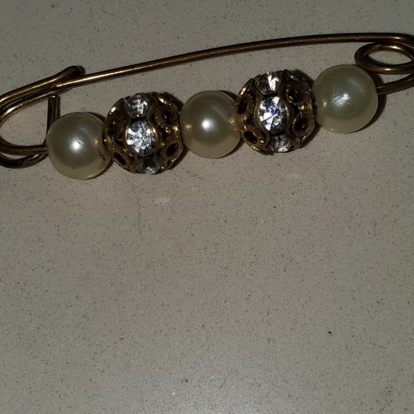 UNKNOWN Jewelry - COLLAR PIN